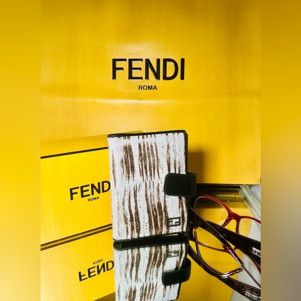 Authentic Fendi Vintage Pony Hair Agenda - Picture 17 of 17